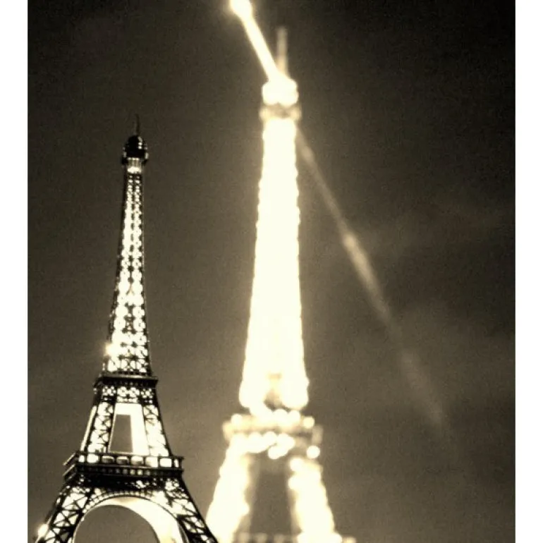 Torre Eiffel brilhante LED com comando