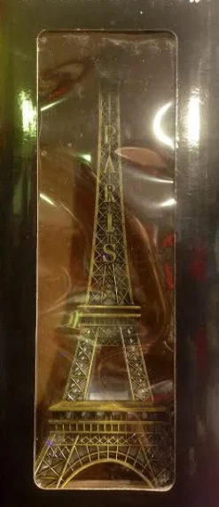 Torre Eiffel cintilante e luminosa